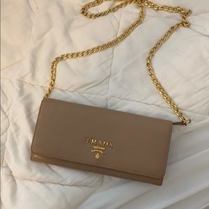 Chain Prada crossbody